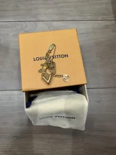 LOUIS VUITTON ネックレス ゴールドカラー Vモチーフのサムネイル