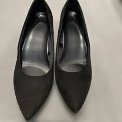 スエード　ローヒール　パンプスのサムネイル