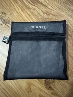 2026年最新】CHANEL ノベルティ ポーチ 黒の人気アイテム - メルカリ