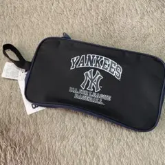 Item thumbnail for item 4cf9e0a3-53e4-414e-9d76-7bb41312b389