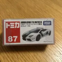 非売品　ランボルギーニ警察仕様車 ドバイの猛牛 ─トミカ ランボルギーニ アヴェンタドールLP700-4