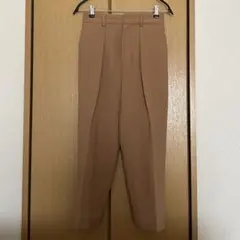 スピックアンドスパン Spick&Span テーパードパンツ　キャメル