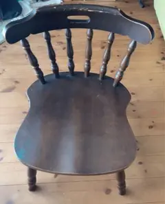 ダイニングチェア ダークブラウン 木製 スピンドルバック