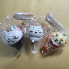 ちいかわ寿司フィギュアキーホルダー　シーサー　ちいかわ　モモンガ