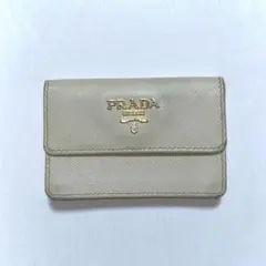 PRADA ホワイト 白 レザー 名刺入れ