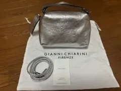 ⭐︎美品⭐︎GIANNI CHIARINI シルバー バッグ GIANNI CHIARINI（ジャンニ キアリーニ）の「GIANNI CHIARINI