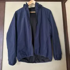 GU ジーユー　ナイロンジャケット　マウンテンパーカー