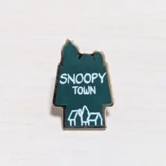 PEANUTS SNOOPY TOWN スヌーピー ピンバッジ ピンズ