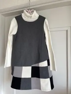 BEbe ジャンバースカート　130cm（120cmも有ります）