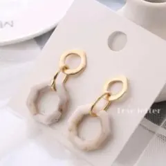 No.354 べっこう柄フープピアス 韓国 上品 マーブル 秋冬