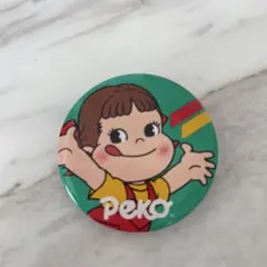 昭和レトロ　不二家ペコちゃん可愛い缶バッチpekoのサムネイル
