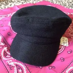 黒いキャスケット・ワークキャップ