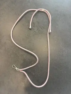 スリーコインズ　スマホショルダー