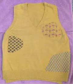 幾何学模様 イエローニットベスト M-L