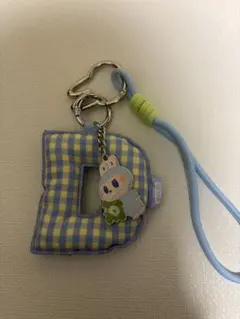 ラブブ　D イニシャルキーホルダー　PINFOR LOVE POPMART