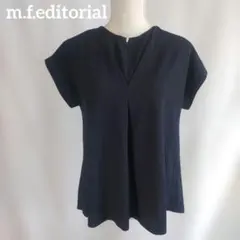 m.f.editorial ネイビー Vネック フレンチスリーブ ブラウスのサムネイル