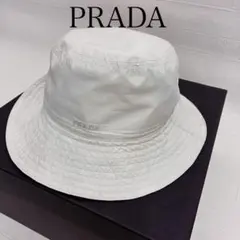 2026年最新】prada バケットハット 白の人気アイテム - メルカリ