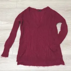 【良品】赤 Vネック ニットセーター 長袖 Ｍサイズ相当