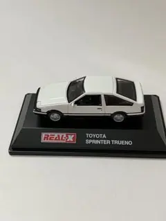 REAL-X スプリンタートレノ　AE86 ミニカー　白黒のサムネイル