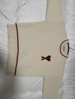 ami アイボリー ニットセーター ハート刺繍