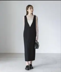 noble ストレートvネックワンピース