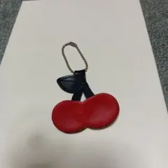 ビンテージfamiliarファミリア　チェリー形チャーム