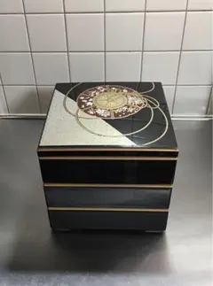 和風 3段重箱 黒 赤 金