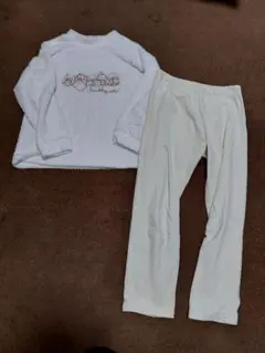 ユニクロ すみっコぐらし フリースパジャマ 140サイズ