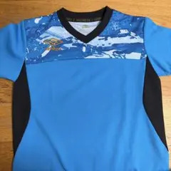 umbro アンブロ　半袖Tシャツ