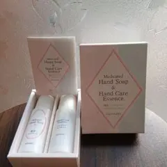 メナード 薬用ハンドソープ＆ハンドケアエッセンスのサムネイル