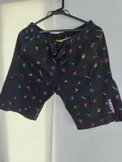 adidas　ショートパンツ