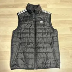 adidas ブラック キルティングダウンベスト L