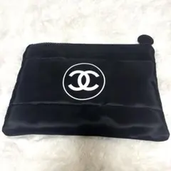 CHANEL ブラック ポーチ