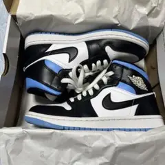 Nike Air Jordan 1 MIDブラック/ホワイト/ブルー