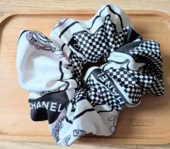 美品！！CHANEL ノベルティー シュシュのサムネイル