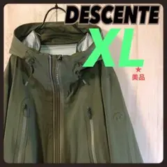DESCENTE デサント マウンテンパーカー ジャケット ショルダーロゴ付きのサムネイル