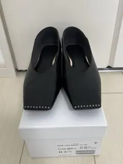 スタッズ フラットシューズ