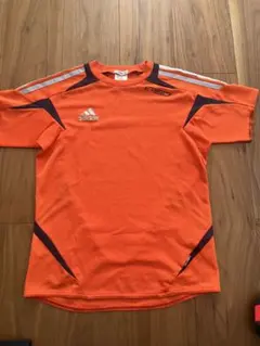 adidas 赤黒 ストライプ サッカーTシャツ - メルカリ