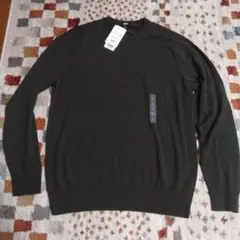新品未使用タグ付き　ユニクロ　クルーネックセーター　L