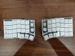 Corne V4 コルネ 完成品 VIA対応 PRISMCAPS付 キーボード - メルカリ