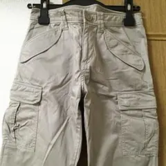 カーゴパンツのサムネイル