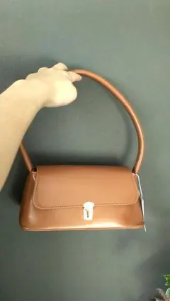 新品　未使用　タグ付き　ワンハンドル　ショルダー　ハンドバック　キャメル