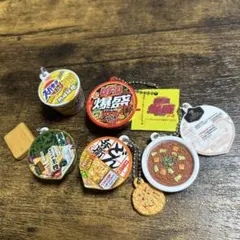 カップ麺 ガチャガチャ まとめ売り