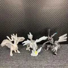 モンコレ　レシラム　ゼクロム　キュレム　3点セット