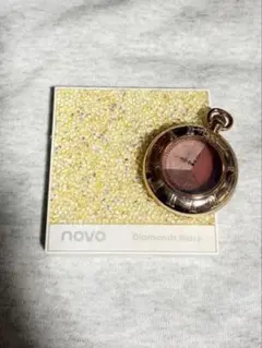 NOVO アイシャドウパレットのサムネイル