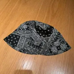 Fabulous ペイズリー柄 バケットハット