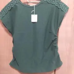 【seraph/セラフ】肩レース半袖Tシャツ　130センチ　新品　ダークグリーン