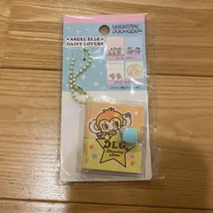 セリア　エンジェルブルー　デイジーラヴァーズ　ミニミニブックメモキーホルダー