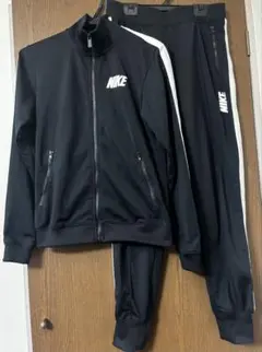 ①良USEDナイキNIKE黒×白ロゴジャージジョガーセットアップ／ウィメンズM