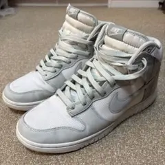 ト*ロ様 Nike ハイカットスニーカー ホワイト/グレー